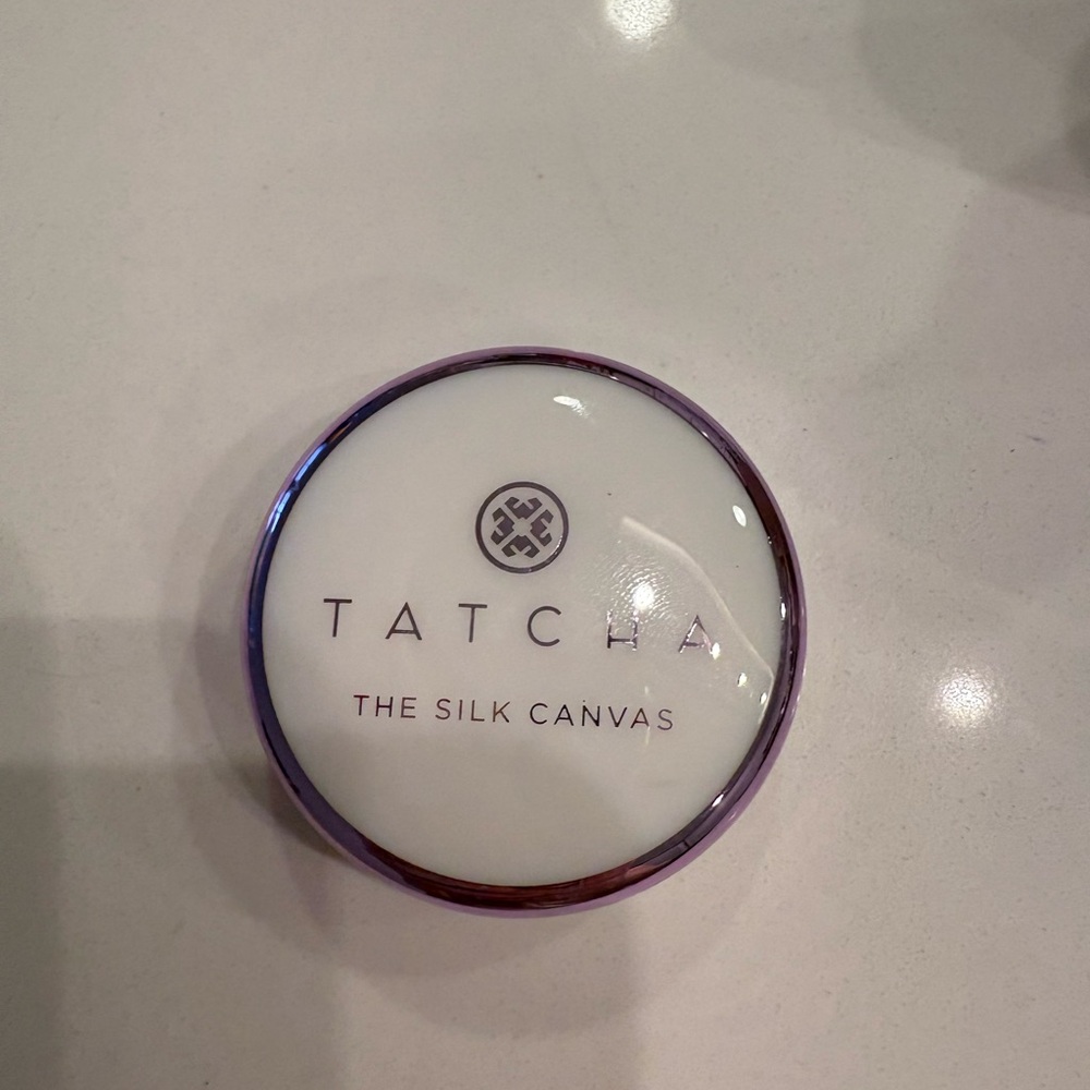 Tatcha Silk Canvas Priming Balm Compact - White with Purple Rim